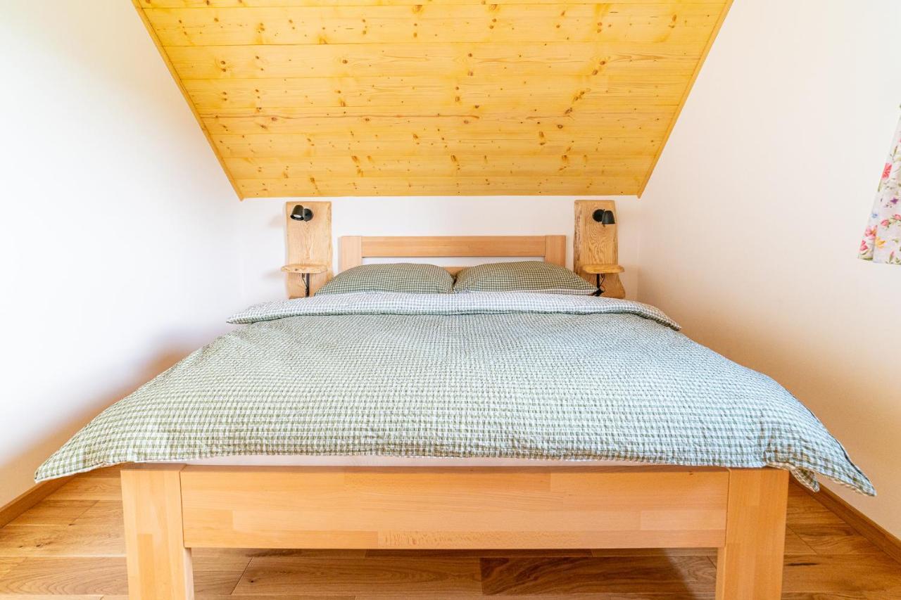 Apartmany Pod Rozsutcom - Zatkov Dvor - Prijazd Do Ubytovania Autom S Pohonom 4X4 Terchová Extérieur photo