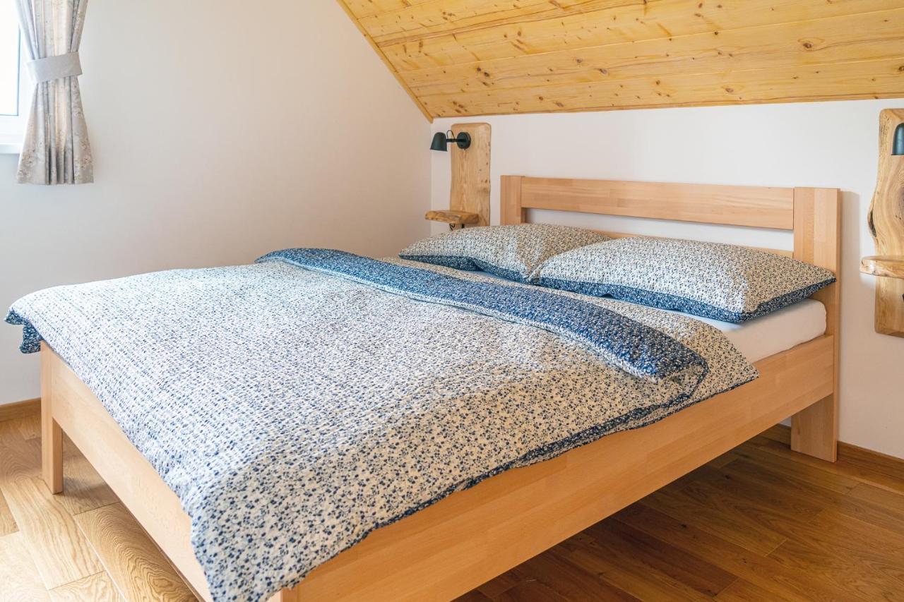 Apartmany Pod Rozsutcom - Zatkov Dvor - Prijazd Do Ubytovania Autom S Pohonom 4X4 Terchová Extérieur photo