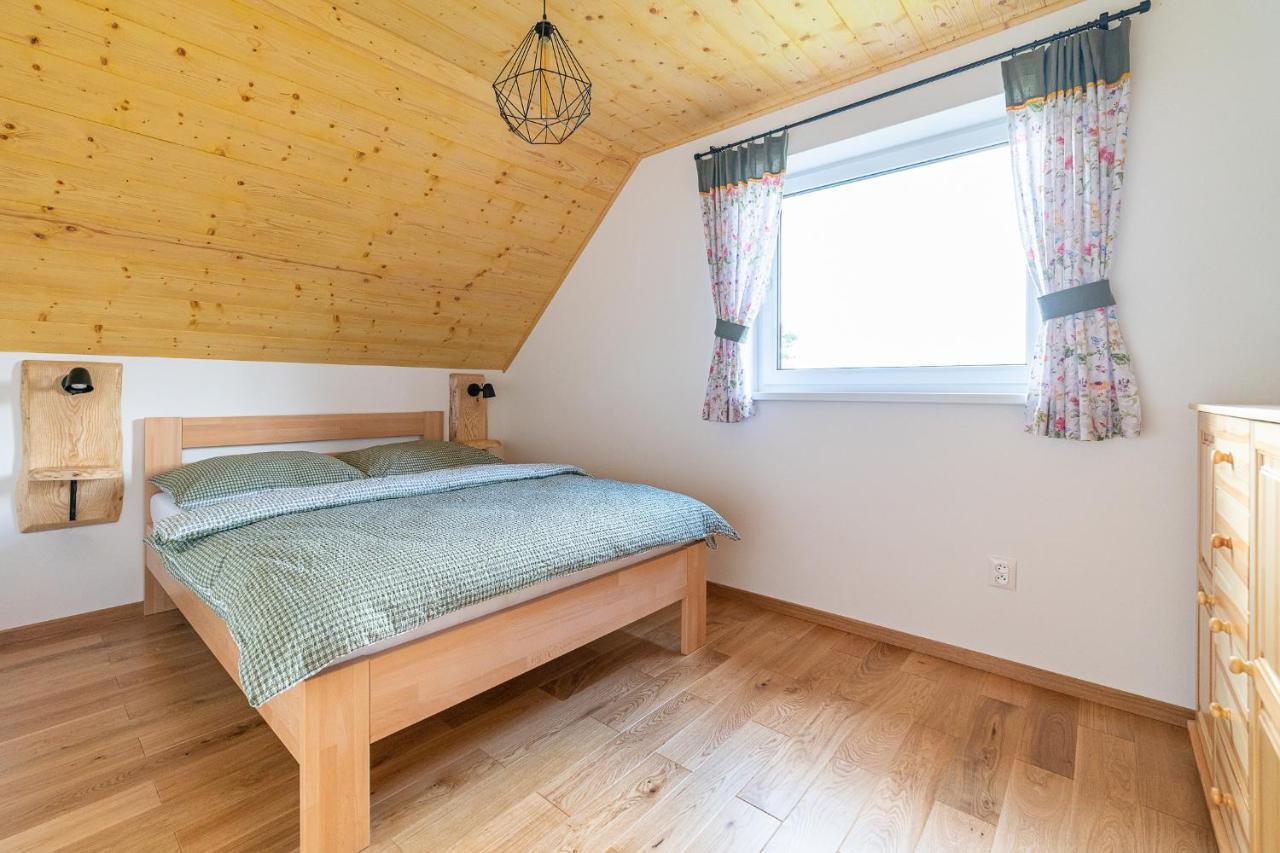 Apartmany Pod Rozsutcom - Zatkov Dvor - Prijazd Do Ubytovania Autom S Pohonom 4X4 Terchová Extérieur photo
