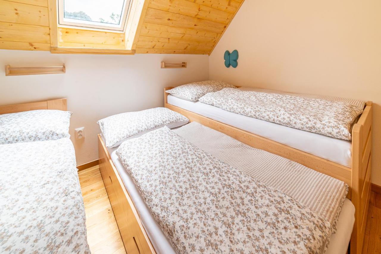 Apartmany Pod Rozsutcom - Zatkov Dvor - Prijazd Do Ubytovania Autom S Pohonom 4X4 Terchová Extérieur photo