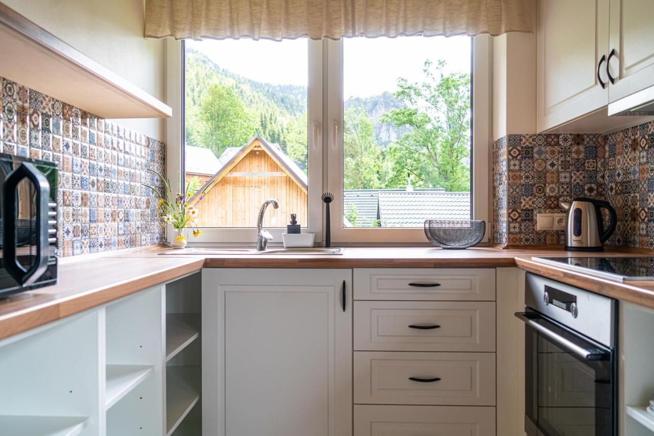 Apartmany Pod Rozsutcom - Zatkov Dvor - Prijazd Do Ubytovania Autom S Pohonom 4X4 Terchová Extérieur photo
