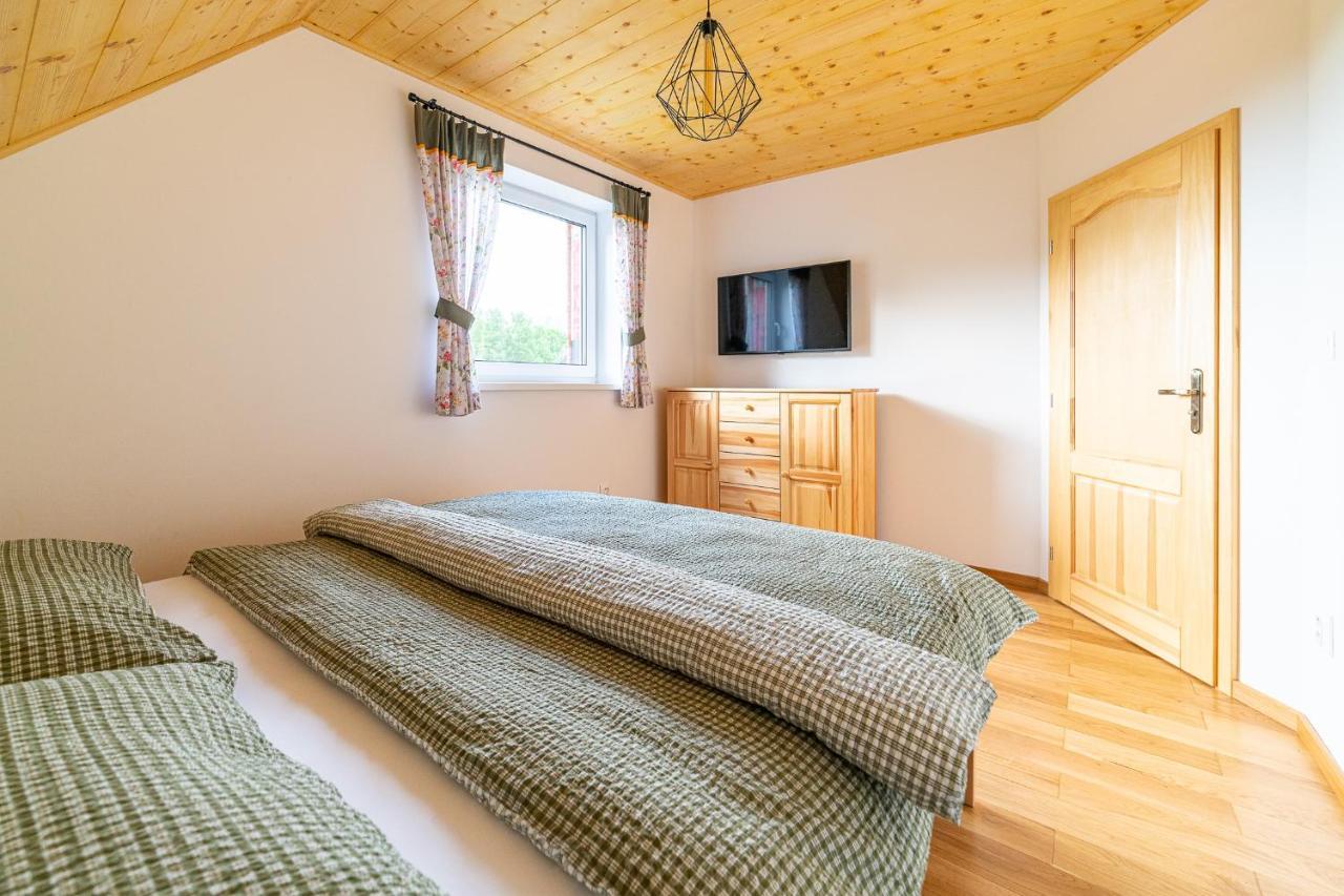 Apartmany Pod Rozsutcom - Zatkov Dvor - Prijazd Do Ubytovania Autom S Pohonom 4X4 Terchová Extérieur photo