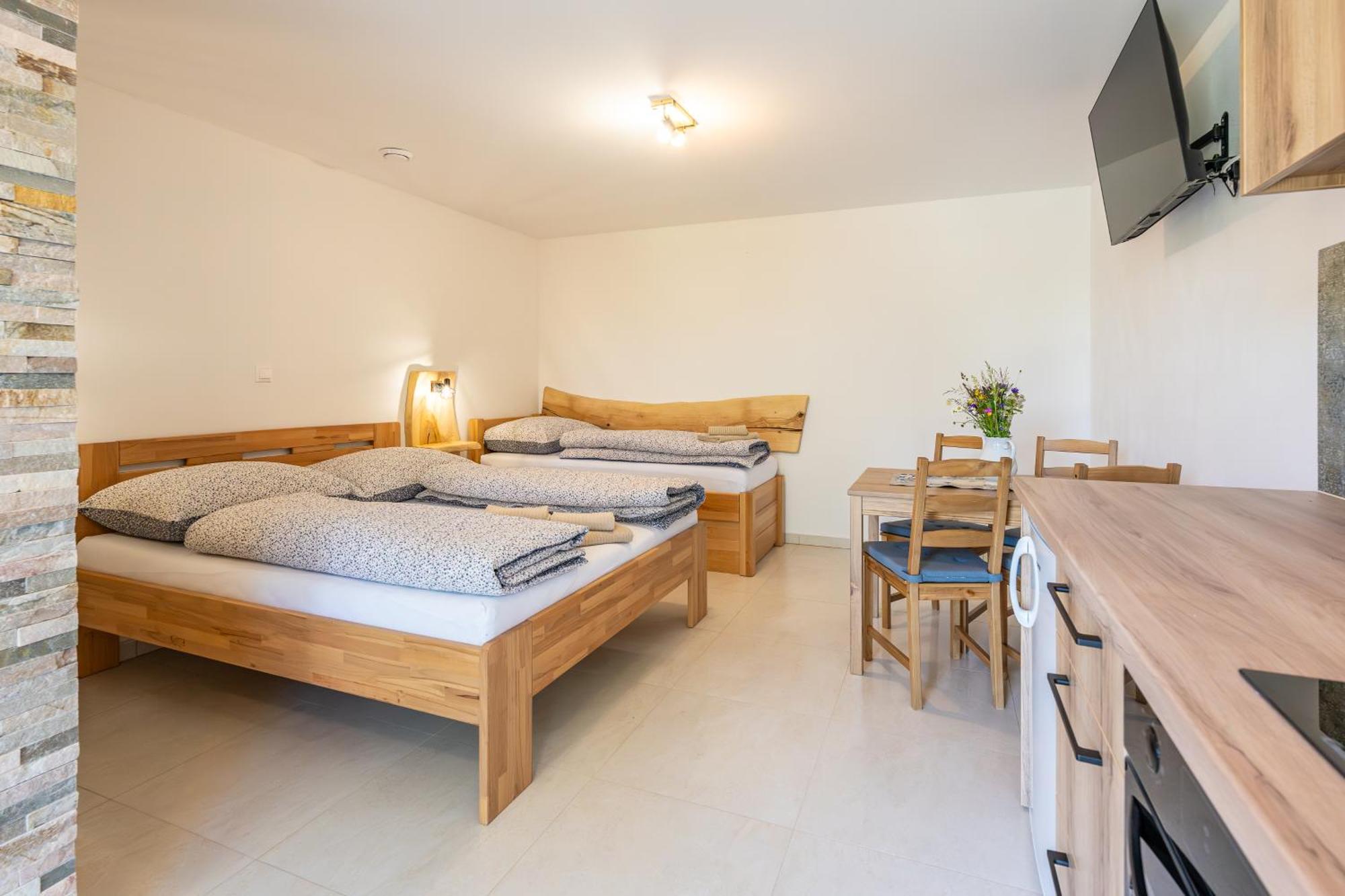 Apartmany Pod Rozsutcom - Zatkov Dvor - Prijazd Do Ubytovania Autom S Pohonom 4X4 Terchová Extérieur photo